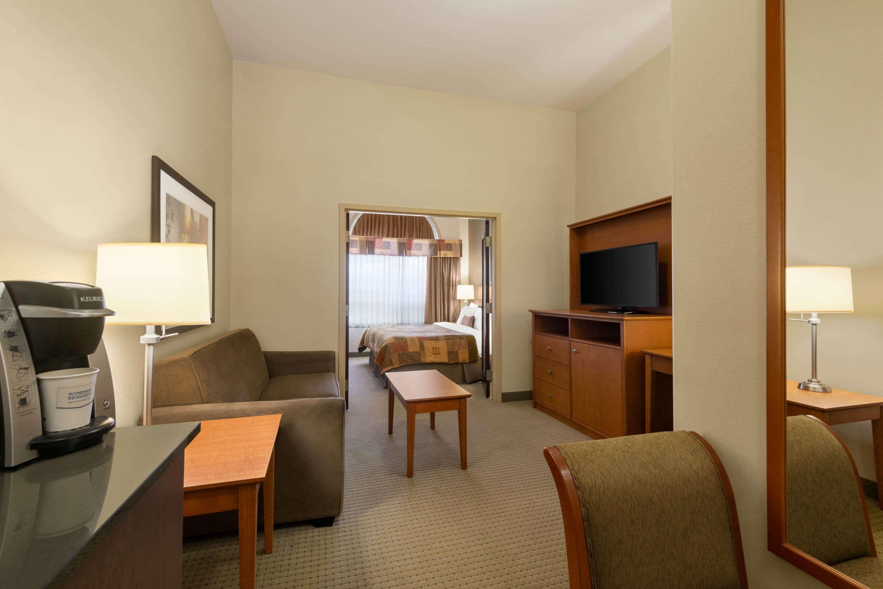 Ramada By Wyndham Drayton Valley Bagian luar foto