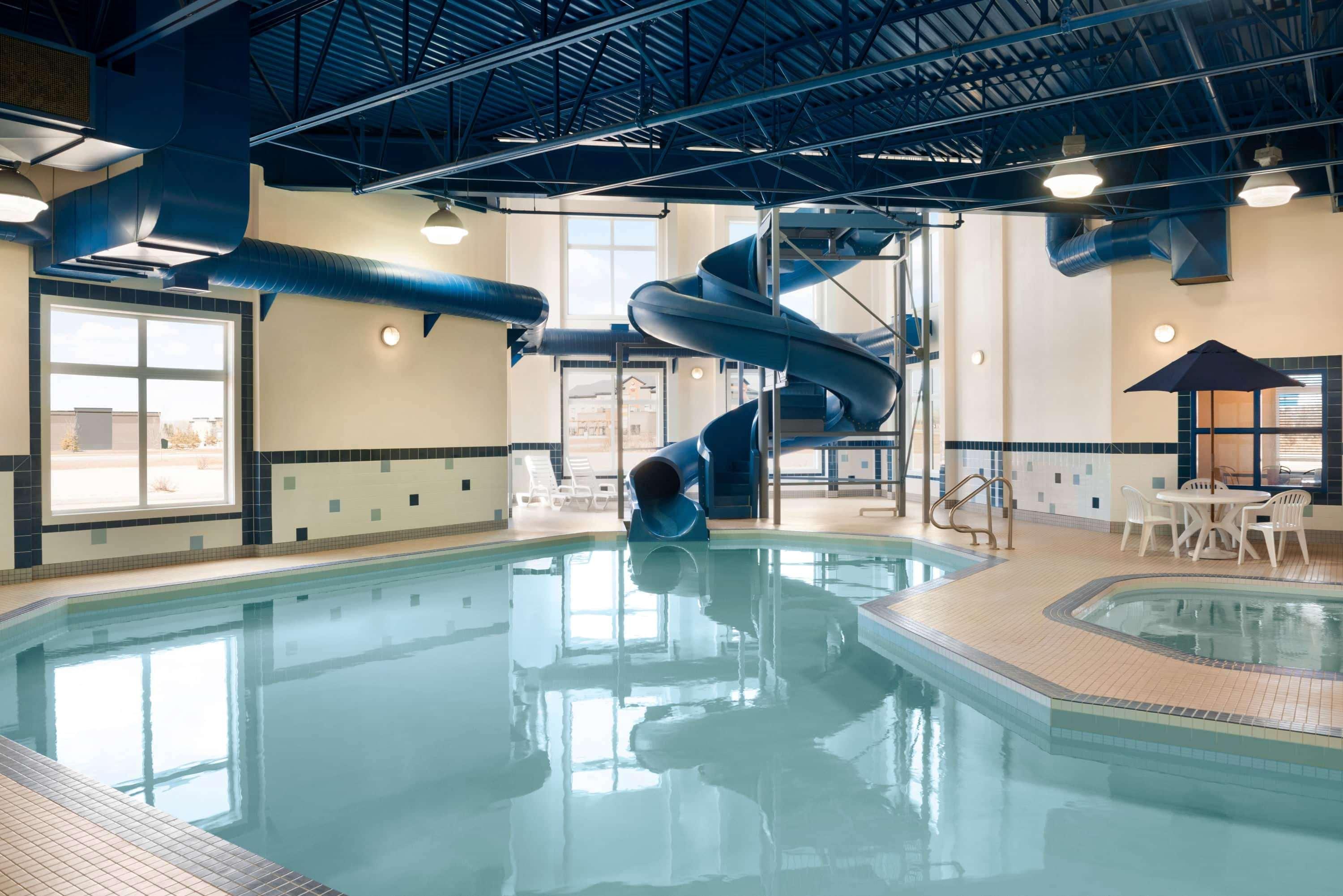 Ramada By Wyndham Drayton Valley Bagian luar foto