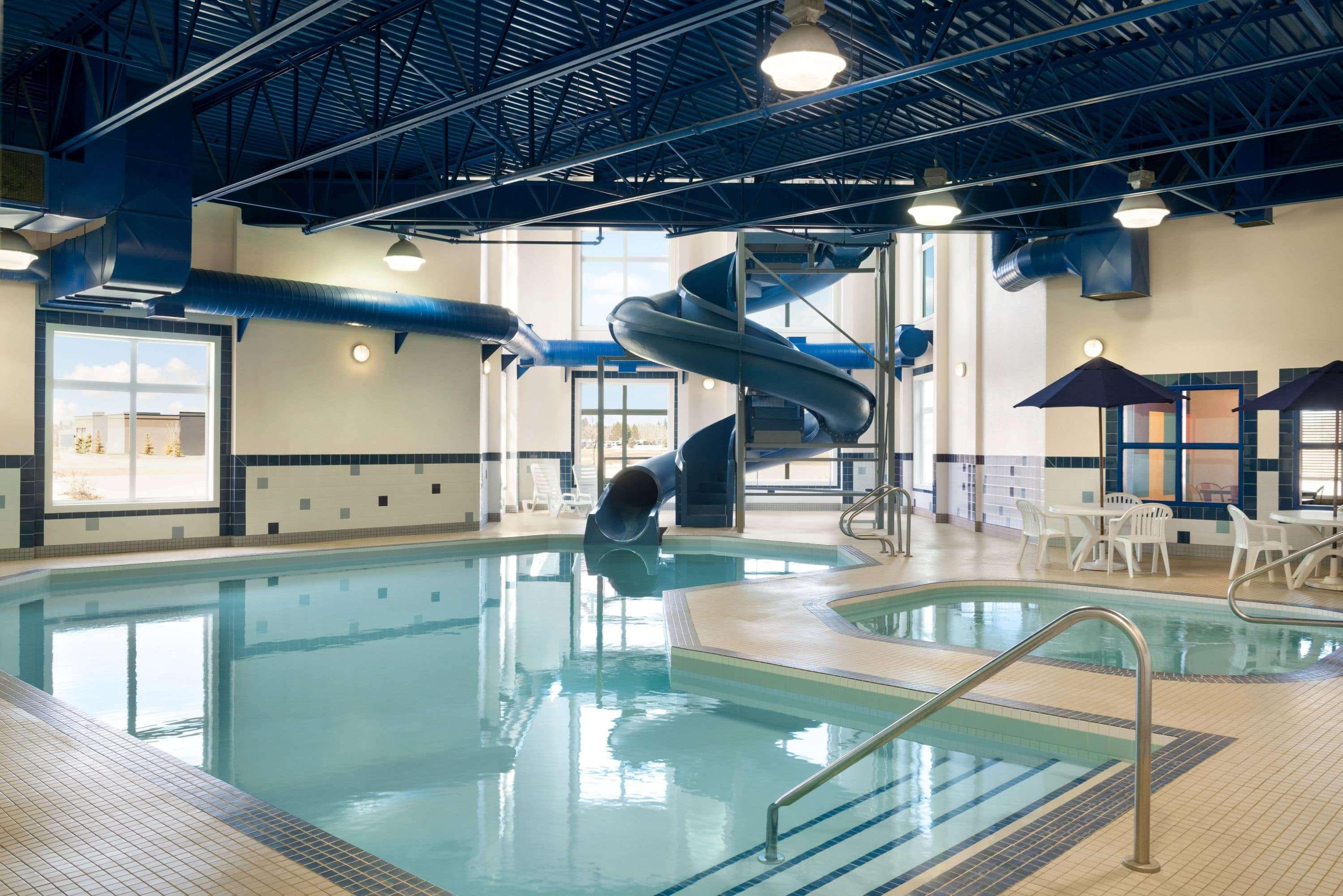 Ramada By Wyndham Drayton Valley Bagian luar foto
